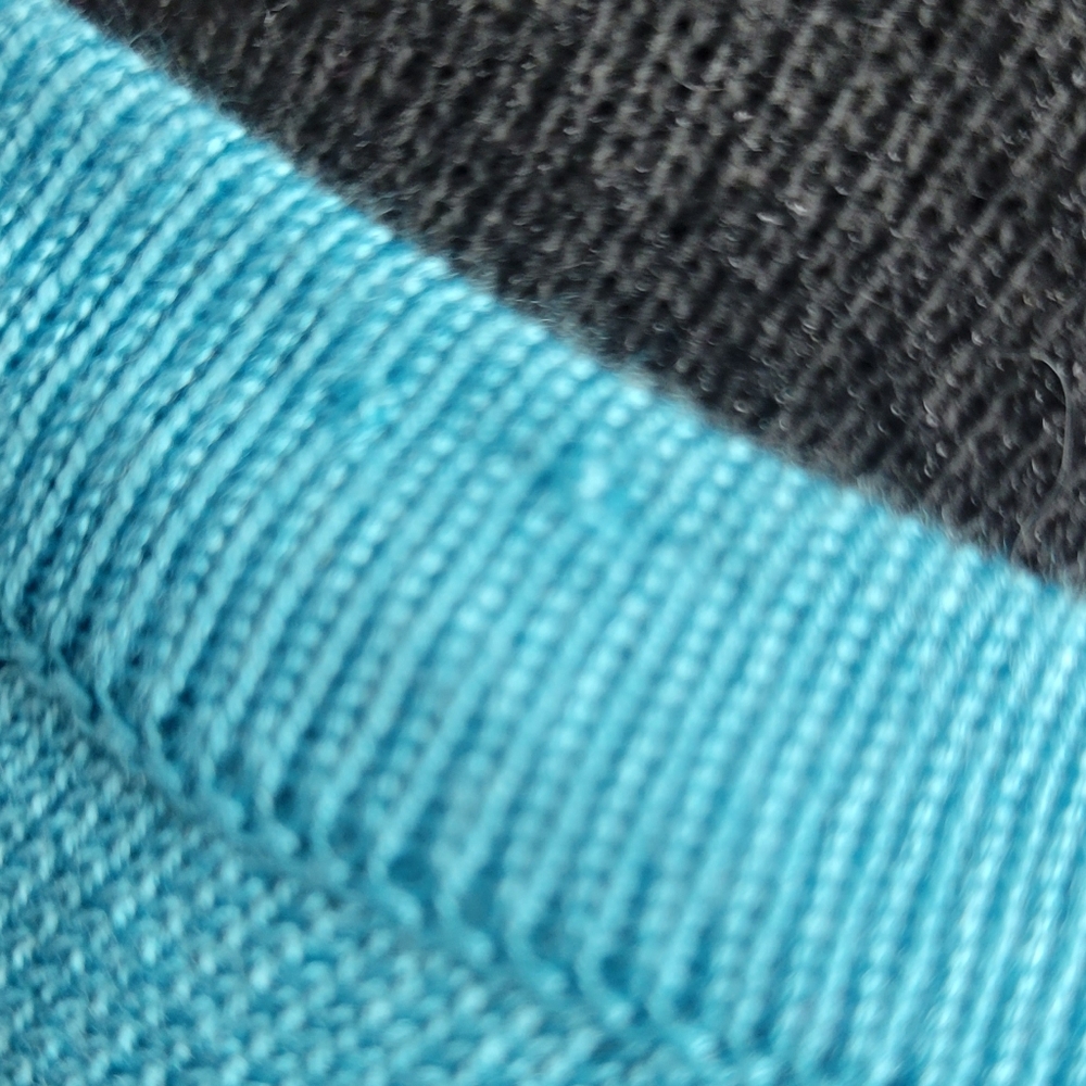 Cable and Gauge sweater - Picture 5 of 6